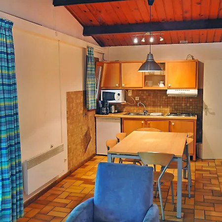 Dom wakacyjny Holiday Village De Vacances Oignies.11 Nismes